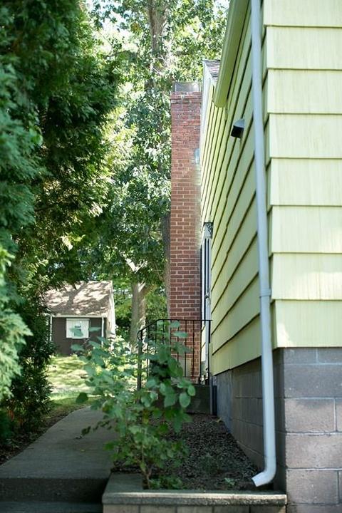 280 Harkness Ave, Springfield, MA 01118 photo 4