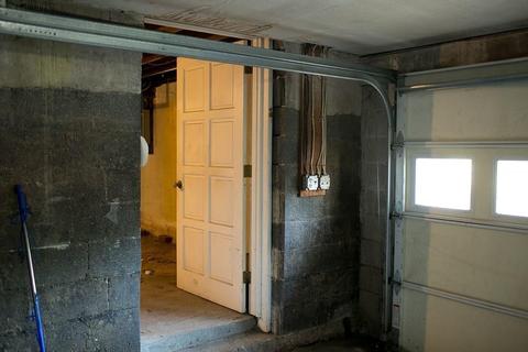 280 Harkness Ave, Springfield, MA 01118 photo 30