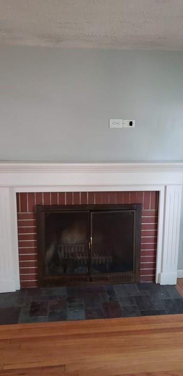 33 Newton Rd, Springfield, MA 01118 photo 13