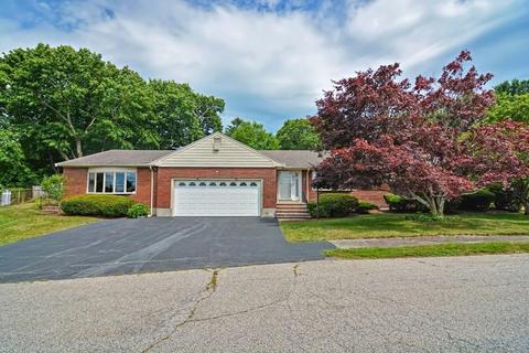 60 Cunningham Rd, Dedham, MA 02026 photo 2