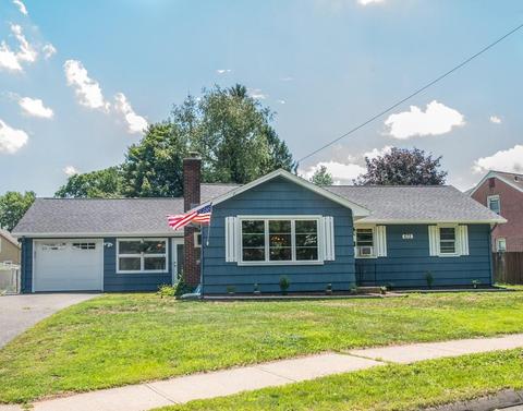 672 E Main St, Chicopee, MA 01020 photo 1