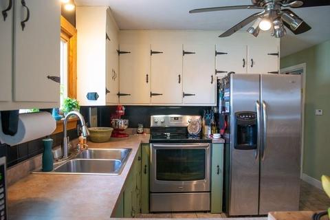 672 E Main St, Chicopee, MA 01020 photo 15