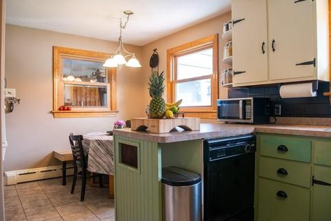 672 E Main St, Chicopee, MA 01020 photo 8