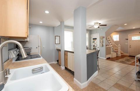 10 Ernest St, Saugus, MA 01906 photo 15