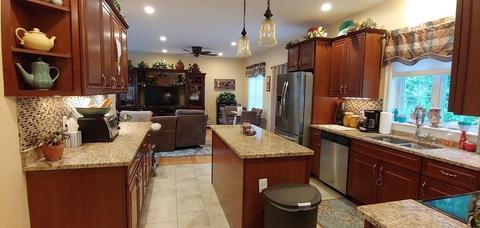 2 Pond Ct, Leicester, MA 01524 photo 2