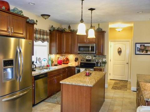 2 Pond Ct, Leicester, MA 01524 photo 5