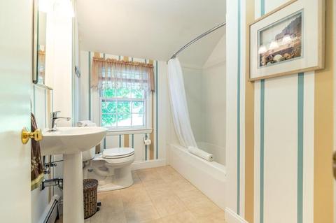 35 Sandra Ln, Reading, MA 01867 photo 22