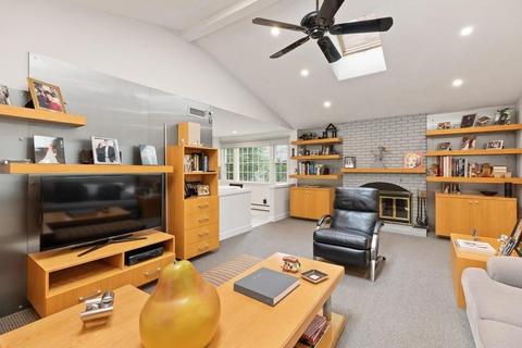 66 George Aggott Rd, Needham, MA 02492 photo 4