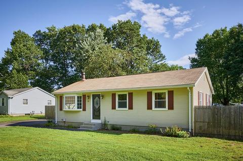 38 Phelps St, Easthampton, MA 01027 photo 4