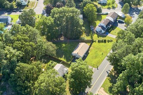 38 Phelps St, Easthampton, MA 01027 photo 33