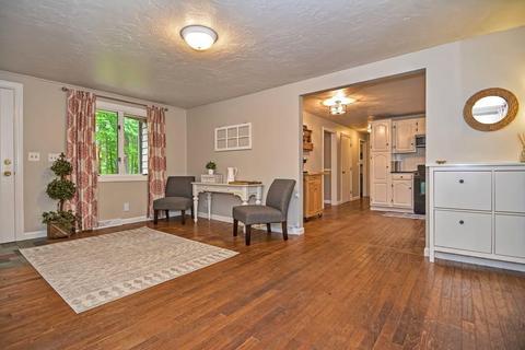 103 Hopkinton Rd, Upton, MA 01568 photo 7