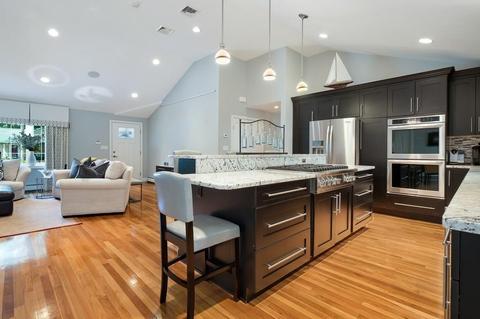 87 Macarthur Rd, Stoneham, MA 02180 photo 9