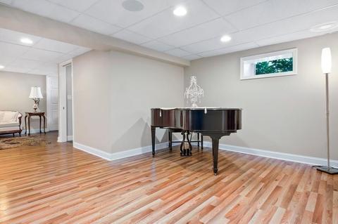 87 Macarthur Rd, Stoneham, MA 02180 photo 24