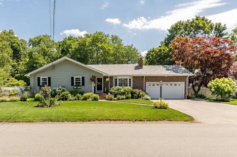87 Macarthur Rd, Stoneham, MA 02180 photo 1