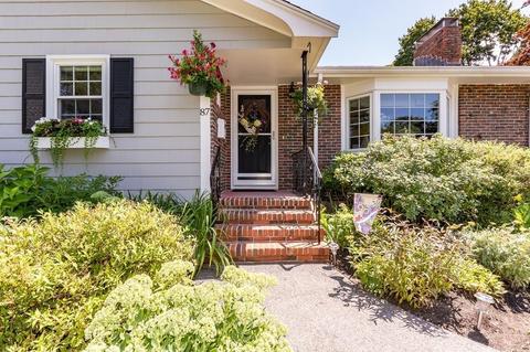 87 Macarthur Rd, Stoneham, MA 02180 photo 3