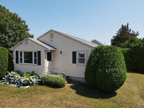 93 Raymond St, Fairhaven, MA 02719 photo 2