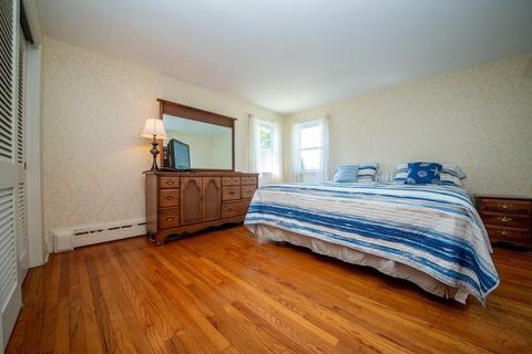 93 Raymond St, Fairhaven, MA 02719 photo 12
