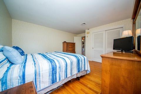 93 Raymond St, Fairhaven, MA 02719 photo 11