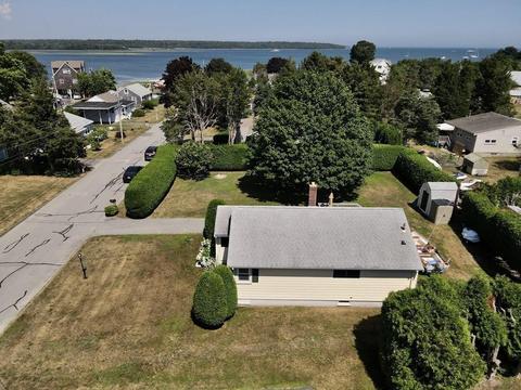 93 Raymond St, Fairhaven, MA 02719 photo 7