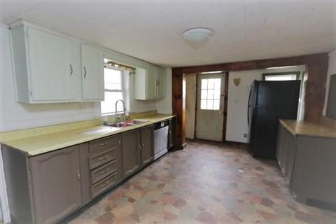 140 Eagle St, Ware, MA 01082 photo 8