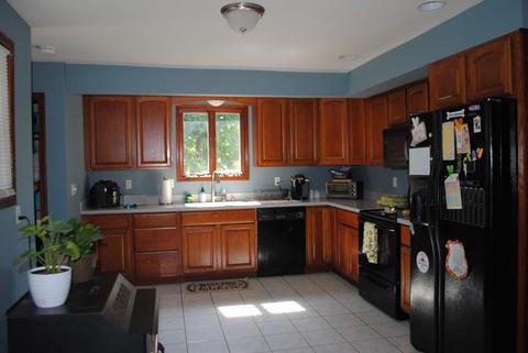 8 Eureka Ter, Worcester, MA 01603 photo 3