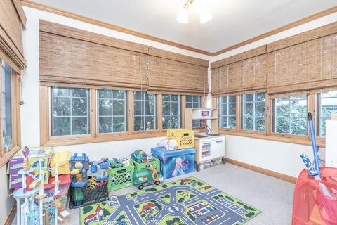 227 Greendale Ave, Needham, MA 02494 photo 4