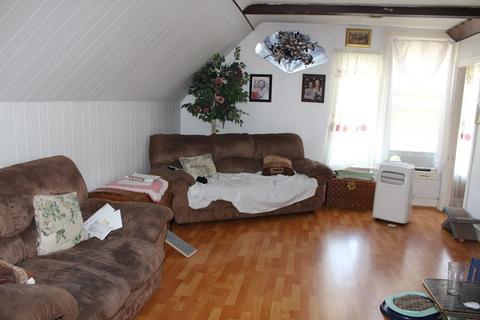 8 Greendale Ave, Worcester, MA 01606 photo 18