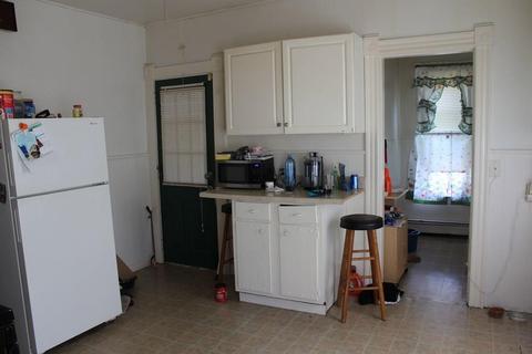 8 Greendale Ave, Worcester, MA 01606 photo 4