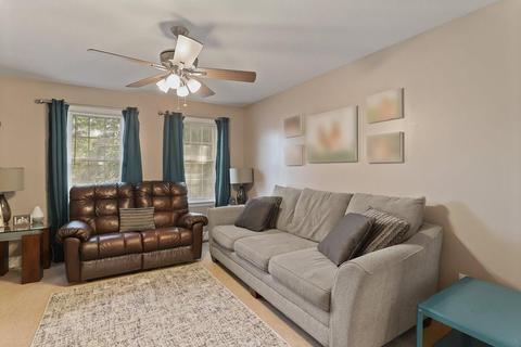 69 Abington Ln, Fall River, MA 02721 photo 6