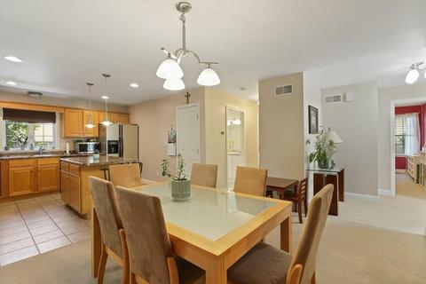 69 Abington Ln, Fall River, MA 02721 photo 9