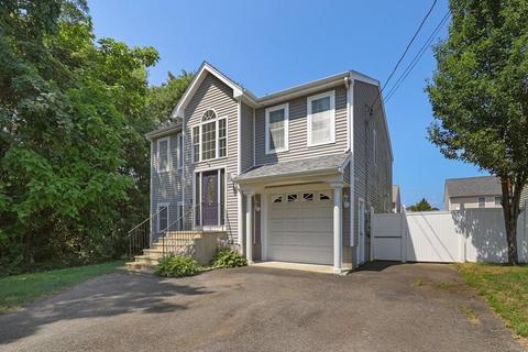 69 Abington Ln, Fall River, MA 02721 photo 3