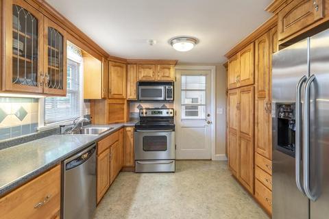 8 Morningside Dr, Danvers, MA 01923 photo 13