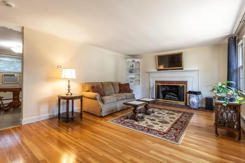 8 Morningside Dr, Danvers, MA 01923 photo 5