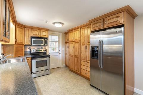 8 Morningside Dr, Danvers, MA 01923 photo 12