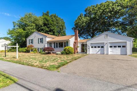 8 Morningside Dr, Danvers, MA 01923 photo 2