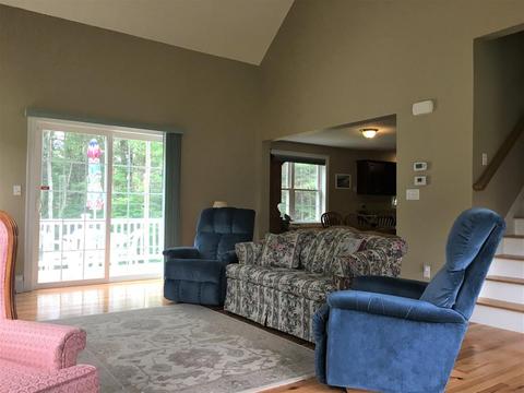 266 Brookside Dr, Gardner, MA 01440 photo 9