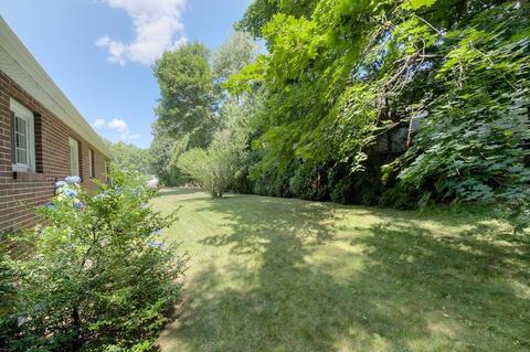 45 Pine Tree Dr, Worcester, MA 01609 photo 9