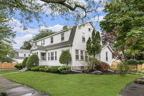 12 Richards St, Danvers, MA 01923 photo 2