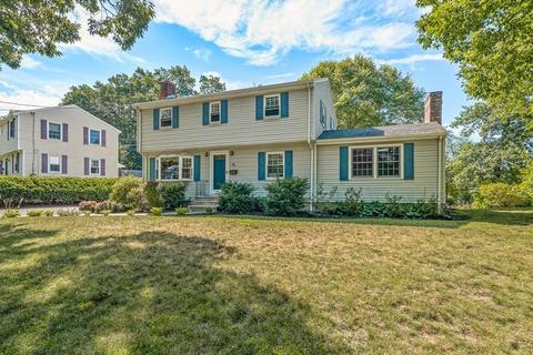 56 Forest St, Reading, MA 01867 photo 10