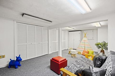 56 Forest St, Reading, MA 01867 photo 34