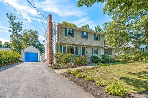 56 Forest St, Reading, MA 01867 photo 1