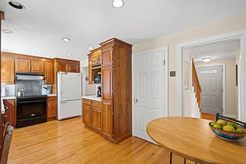 56 Forest St, Reading, MA 01867 photo 13