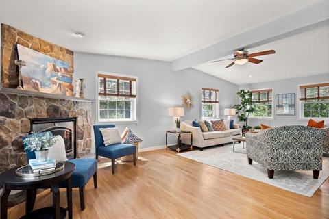 34 Bennett St N, Gloucester, MA 01930 photo 4