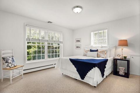 34 Bennett St N, Gloucester, MA 01930 photo 21