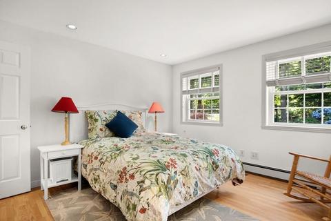 34 Bennett St N, Gloucester, MA 01930 photo 20