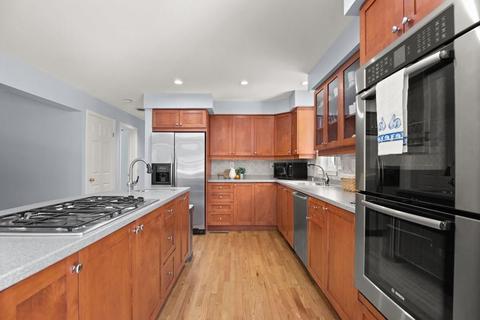 34 Bennett St N, Gloucester, MA 01930 photo 14