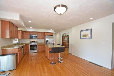 22 Bartlett Rd, Randolph, MA 02368 photo 5