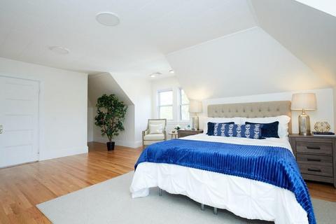 92 Coolidge St #2, Brookline, MA 02446 photo 17