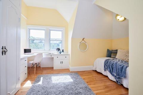 92 Coolidge St #2, Brookline, MA 02446 photo 19
