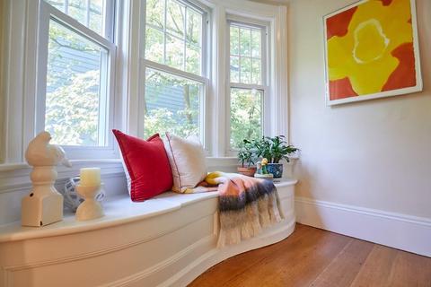 92 Coolidge St #2, Brookline, MA 02446 photo 27